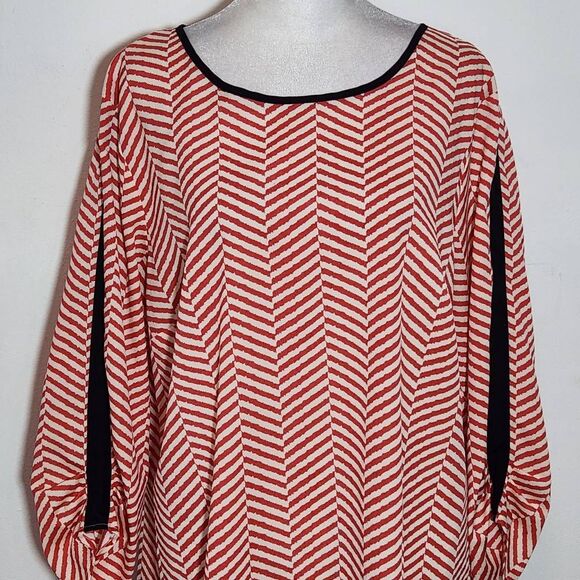 Gibson Latimer Pink Chevron Blouse Size Large Rose and Cream Chevron Print Top - Picture 3 of 11